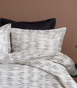 2 persoons beddengoed 240x220 cm+2 kussenslopen 63x63 cm katoensatijn