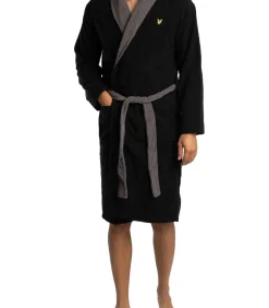 Adrian Robe