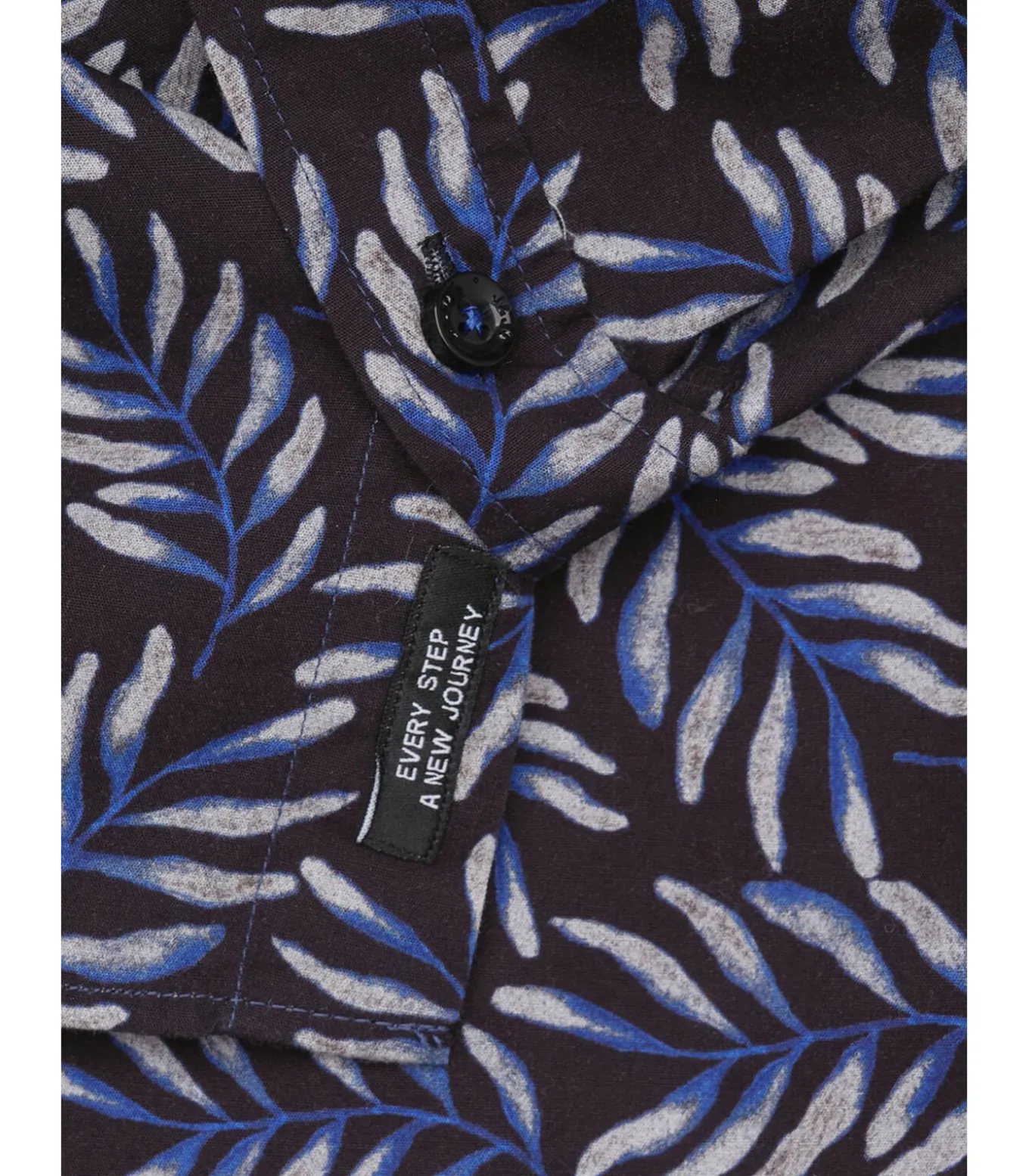 Blauw jongensshirt met bladprint