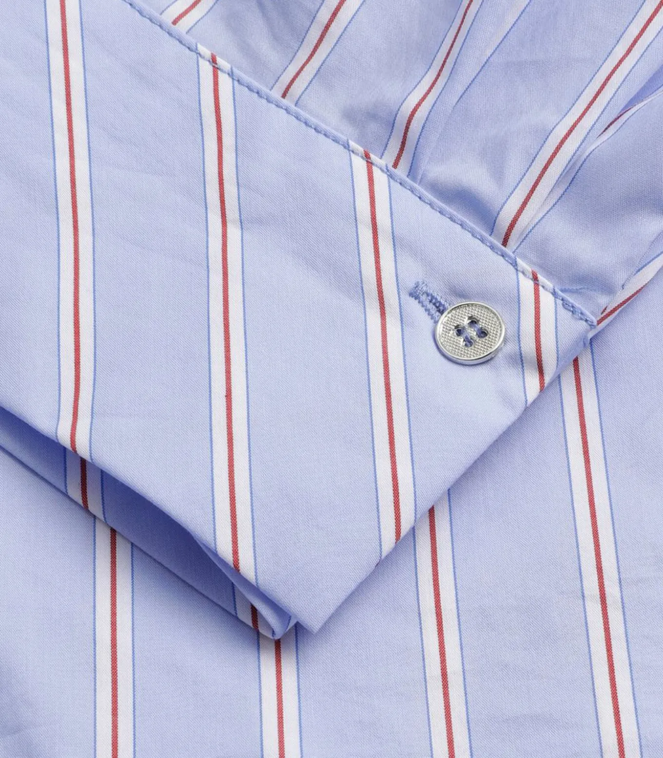 Bloes katoen licht blauw met fijne bordeaux streep