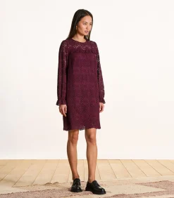 Bordeaux korte jurk van kant met lange mouwen