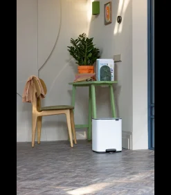 Brabantia Bo Pedaalemmer, 12 liter, stil sluitend, kunststof binnenemmer - White