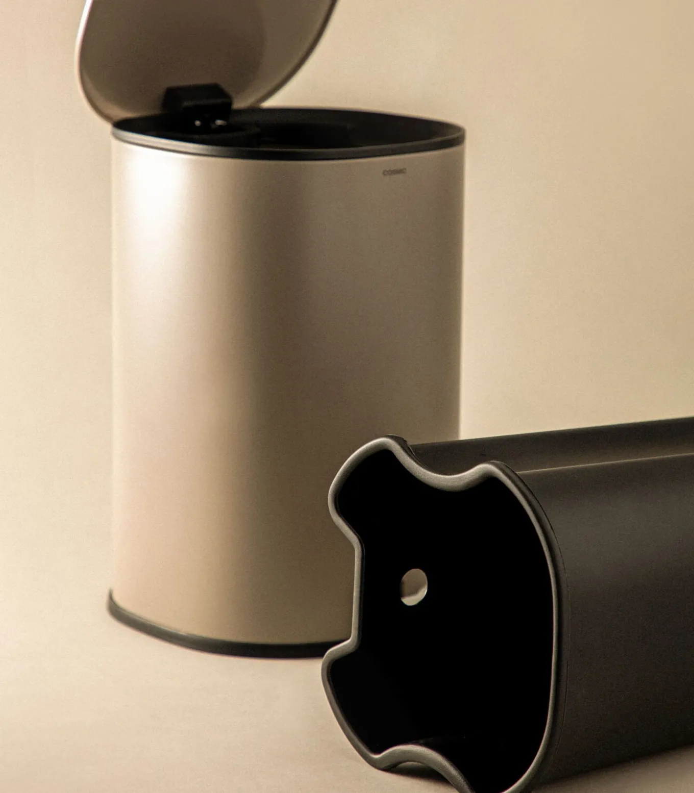 COSMIC Essentials Oranje Prullenbak