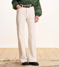 Ecru jeans met wijde pijpen van organisch katoen