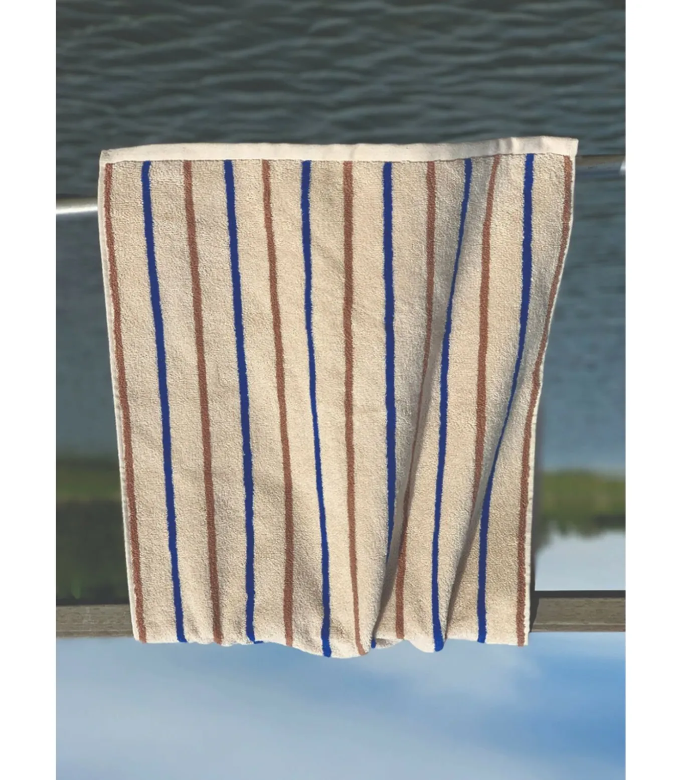 Handdoek “Raita”