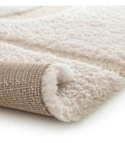 Hoogpolig vloerkleed met ecru geometrisch patroon 160 x 230 cm