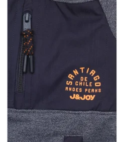 Jongenstrui met capuchon en Santiago-logo op het hart