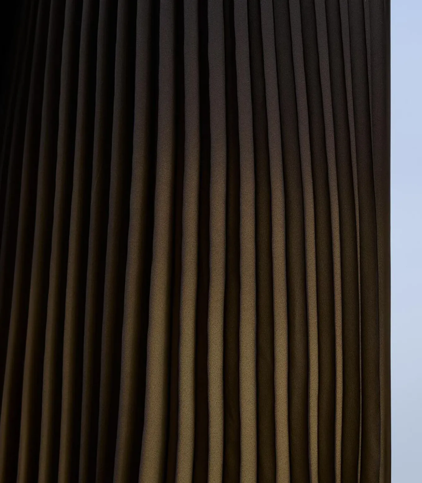 Kaki geplooide lange rok