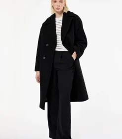 Lange Zwarte Mantel Met Knoopsluiting en Zakdetails