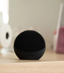 LUNA Fofo Midnight Gezichtsborstel met huidanalyse