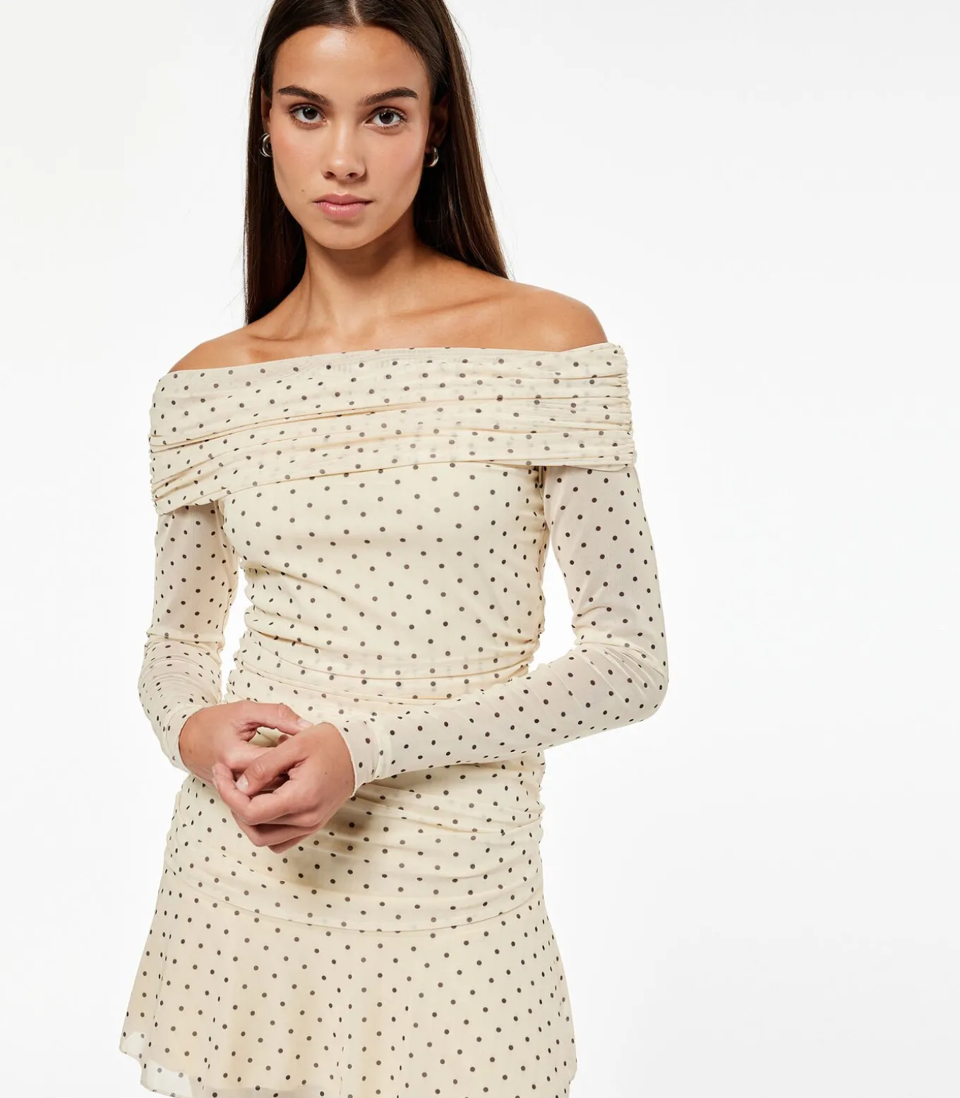 Mini-jurk Met Lange Mouwen Polkadot Off-shoulder
