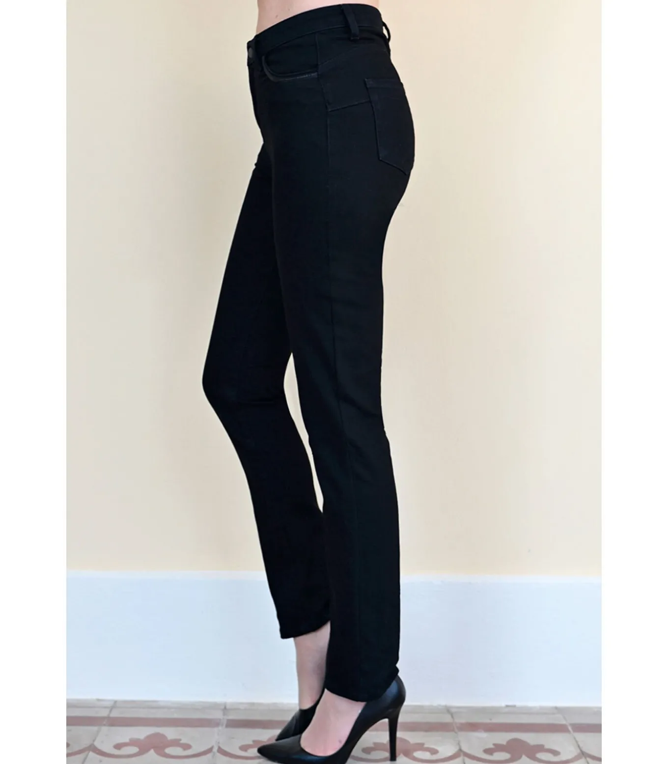 NOAH Slim fit jeans in intens zwart rock