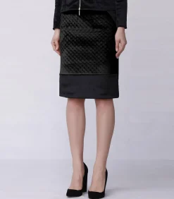 Rechte rok van structuurfluweel en imitatiepaardenhaar