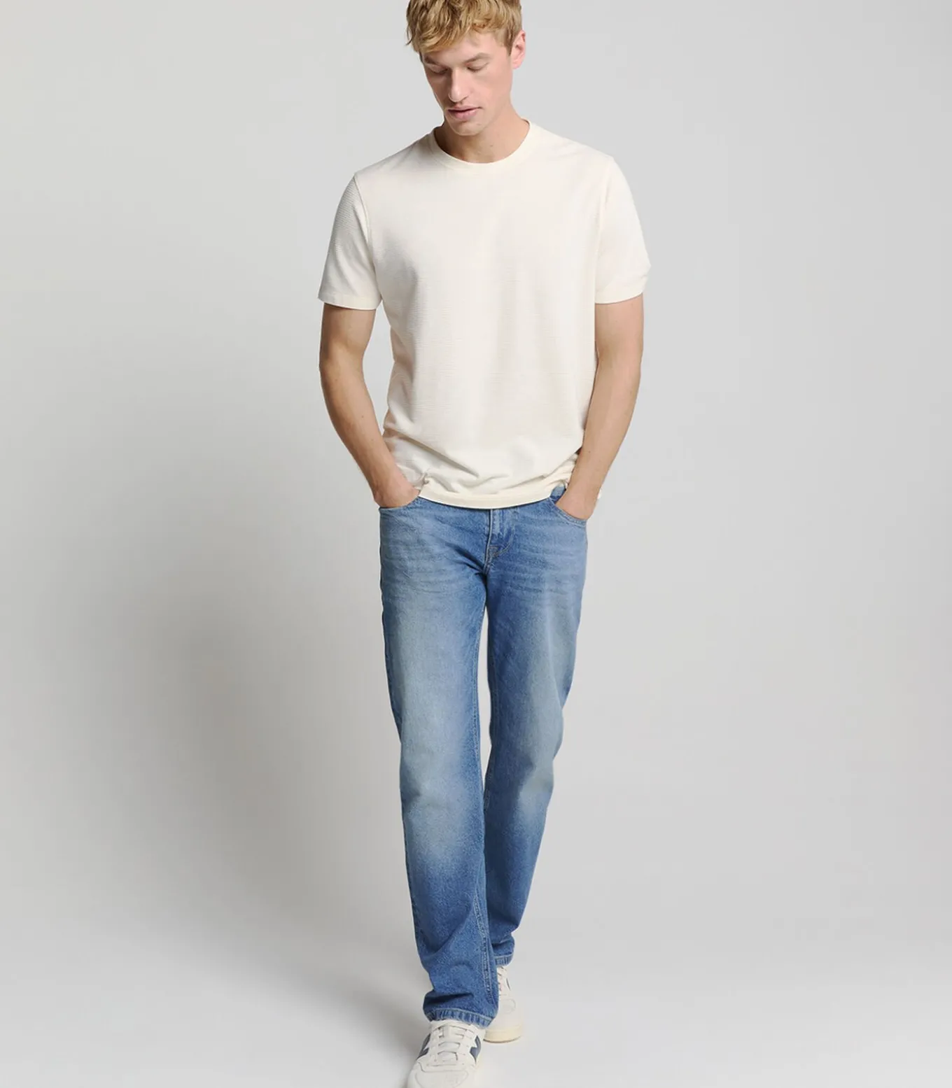 Relaxed fit jeans
