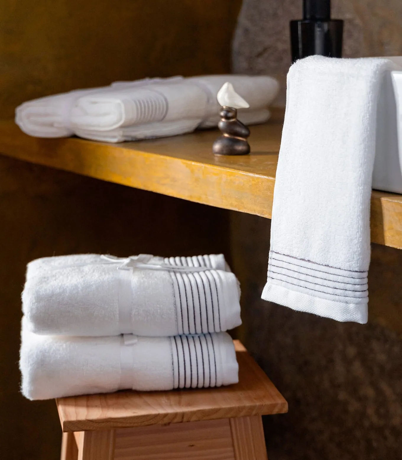 Set van 2 Premium Handdoeken PURE ELEGANCE. Biologisch katoen