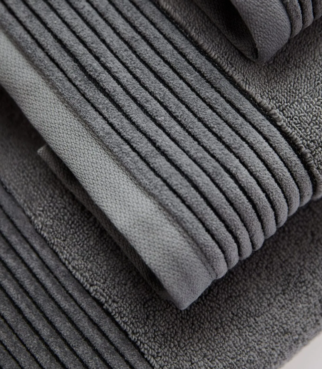 Set van 6 Premium Handdoeken SOOTHING SHADOWS (2-33x50cm, 2-50x100cm, 2-70x140cm)