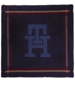 Th Varsity Ski Square