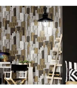 Urban Friends & Coffee Behang stadsappartementen wit en goudkleurig