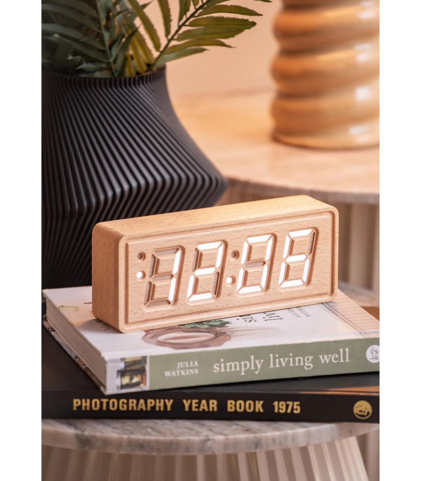 Wekker Solid Wood Engraved - Lichthout - 20x4.5x8cm