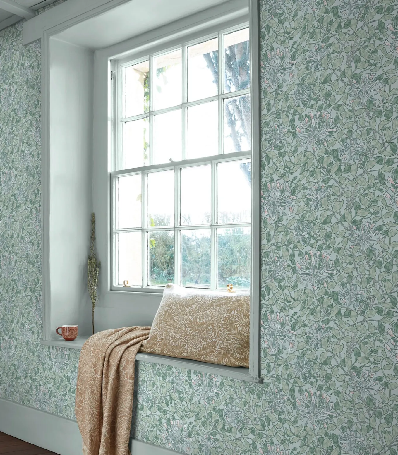 William Morris at Home Vliesbehang - Honeysuckle Breeze - 1000x52